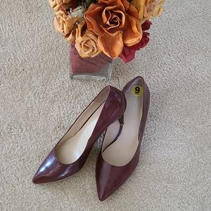 Nine West kitten-heel 2 1/2" pumps, shade between brown and burgundy